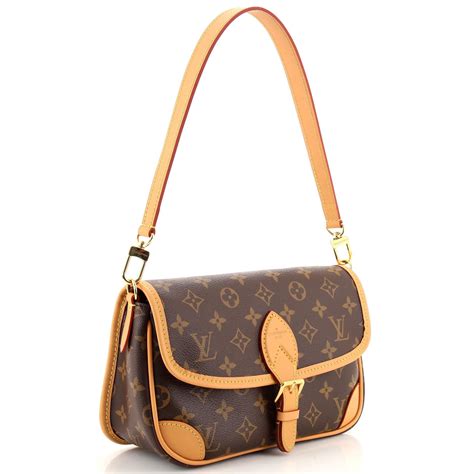 pochette louis vuitton favorite|louis vuitton diane bag.